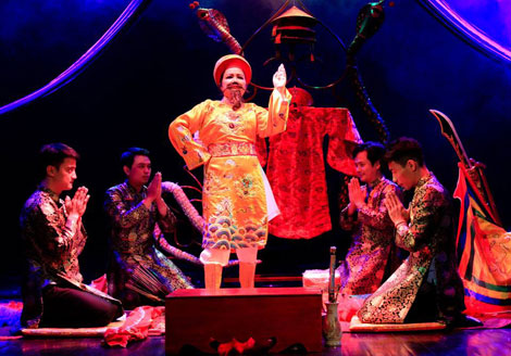 Nghệ sĩ nh&acirc;n d&acirc;n Lệ Ngọc: Kiệt c&ugrave;ng với đam m&ecirc; s&acirc;n khấu