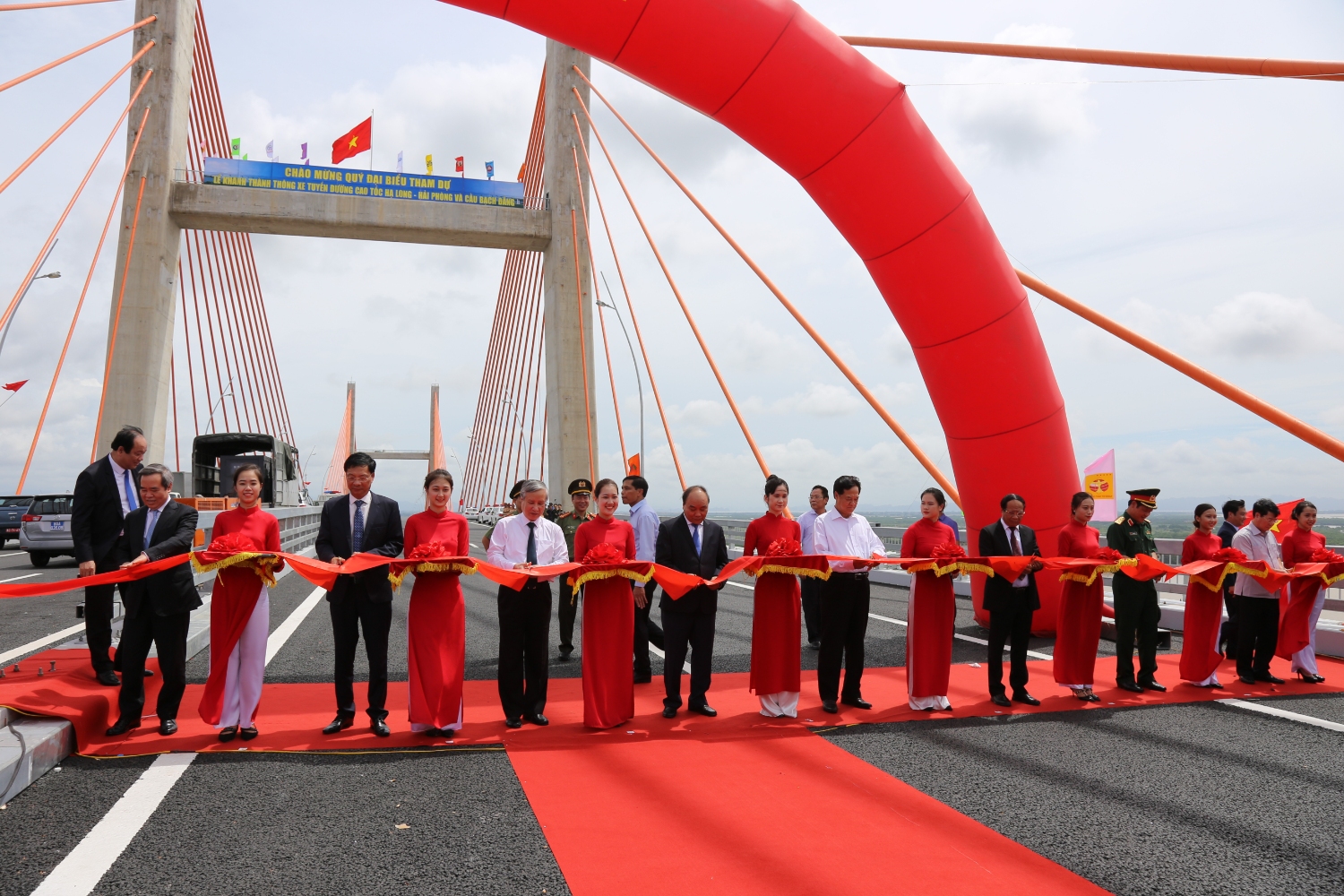 Tư duy trong Lễ khánh thành