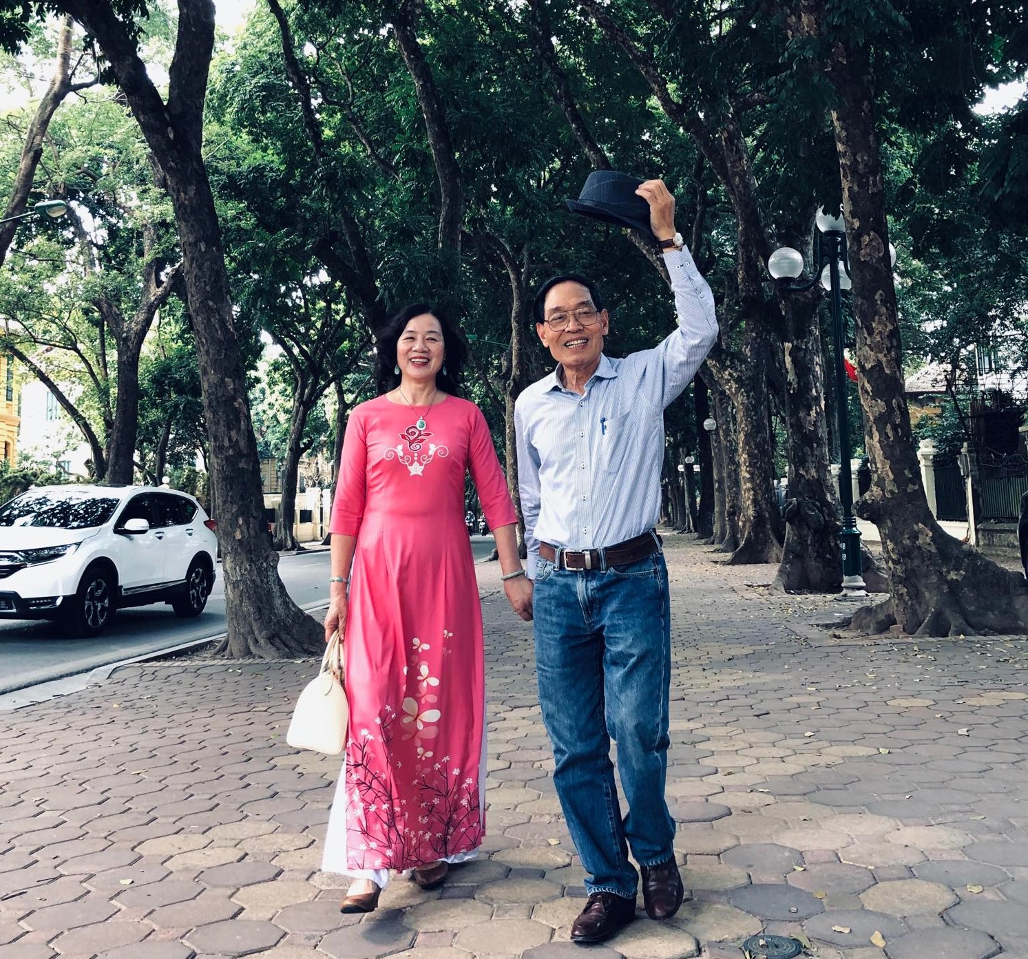 Ch&ugrave;m thơ về m&ugrave;a Thu của GS. Nguyễn B&aacute; Đức